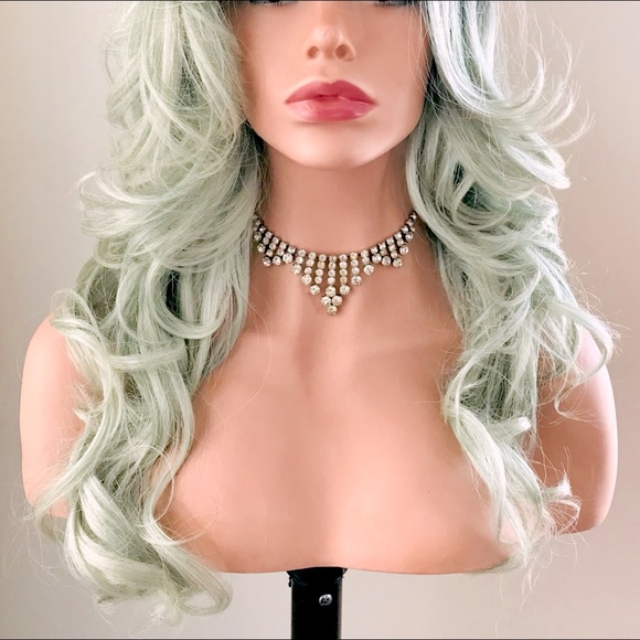 “Put On & Go” Ombre Pale Green 22” Premium Fiber Wig - Curling/Flat Iron Safe - Picture 2 of 8